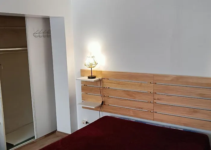 Apartment Independant De Plain Pied Agree Cheques *